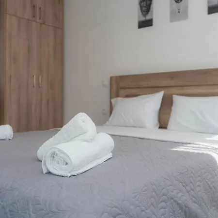 Cozy Garden Hideaway *