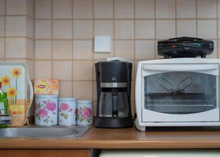 Cozy Garden Hideaway Apartament *