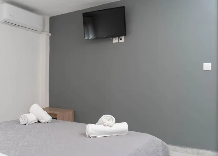 Cozy Garden Hideaway Apartament